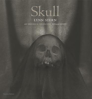 Skull: Lynn Stern